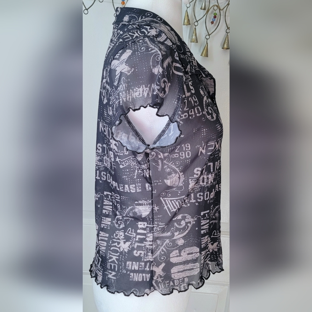 Social Collision Hot Topic Newsprint Mesh Short Sleeve Top Juniors XL Black Whit - Picture 5 of 11